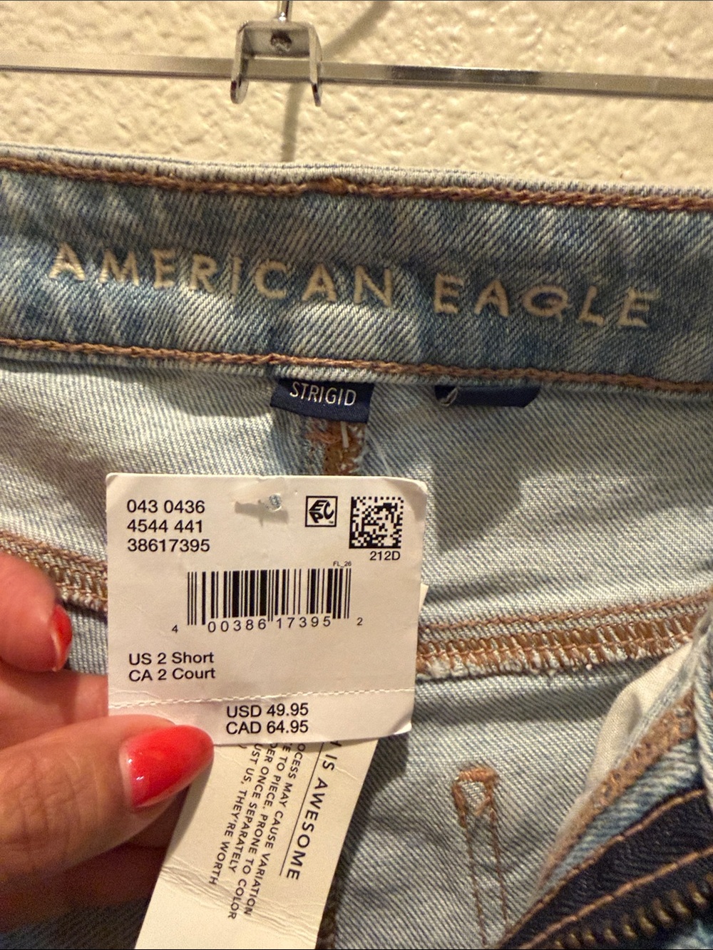 NWT American Eagle High-Rise Straight Leg Jeans Light Wash 2S Clean Girl Petite - Picture 3 of 8